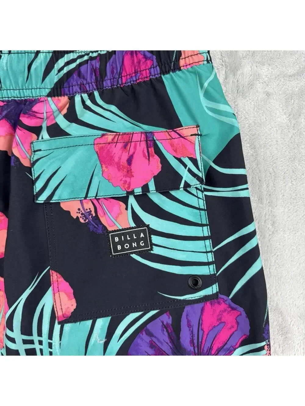 Billabong Sundays Layback Recycler Tropical Swim Shorts Size M Unlined Y2K Relax